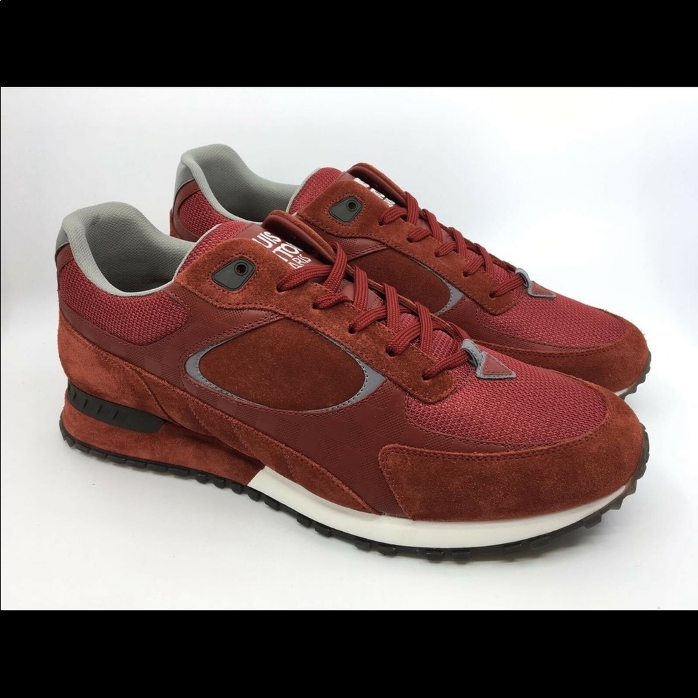Louis Vuitton Run Away Sneaker